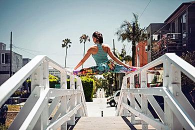 国产基地建设《什么鸟都》上架Steam 年内发售